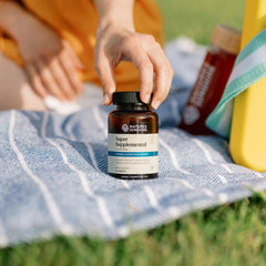 Nature's Sunshine iron-free formulation graphic for balanced nutrition.