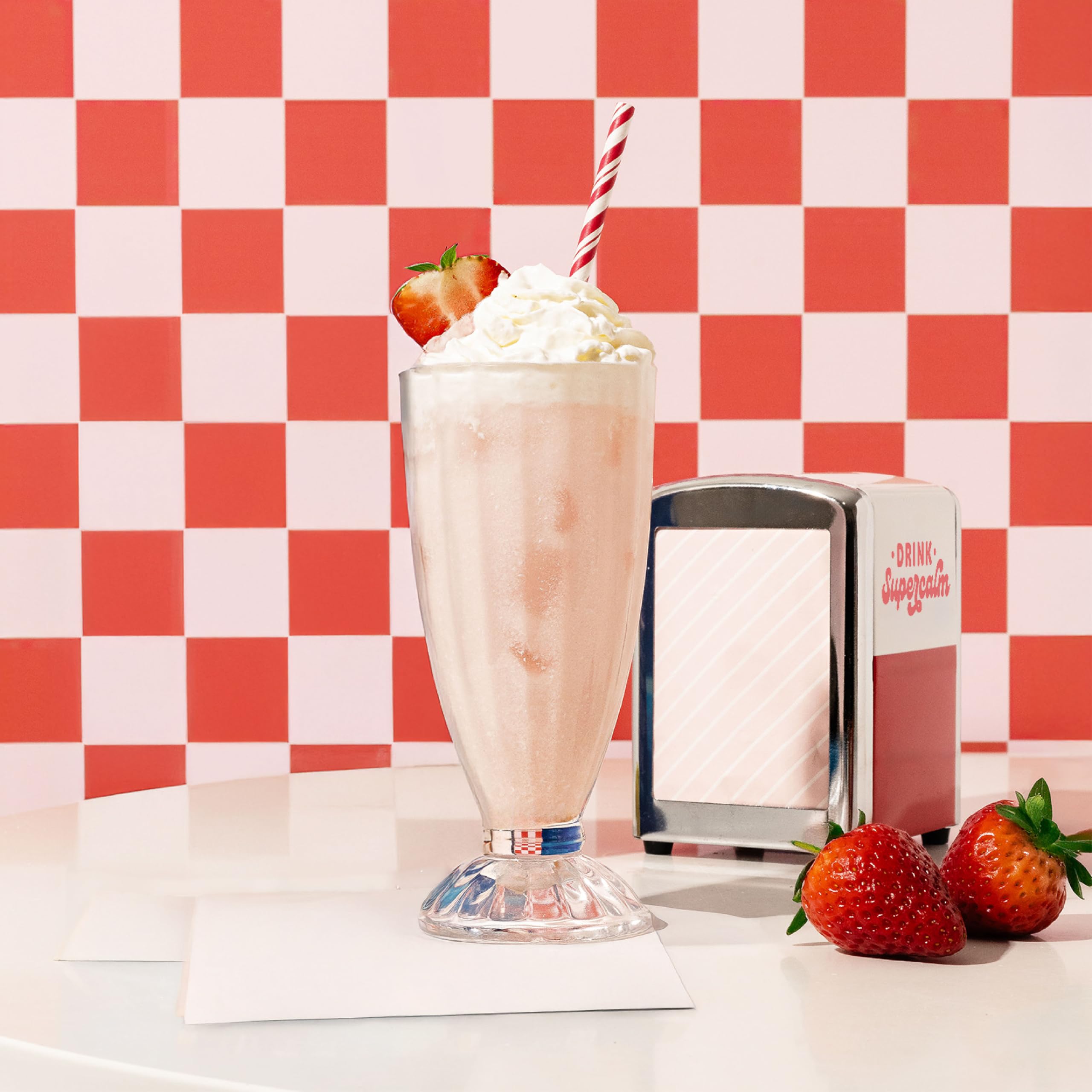 Nello Supercalm glass of prepared drink: ready-to-enjoy calm moment.