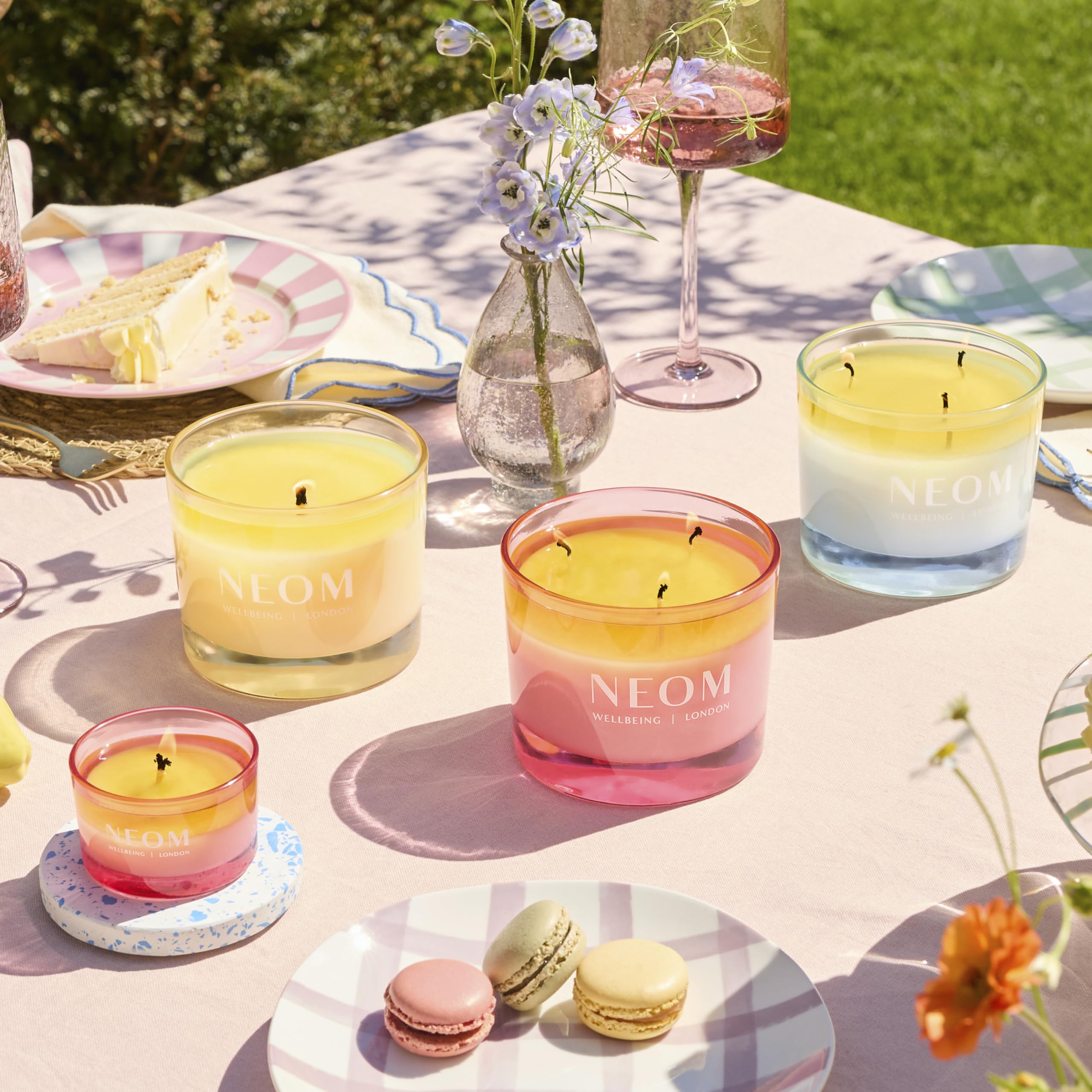 Blush rose, lime and black pepper notes in NEOM fragrance