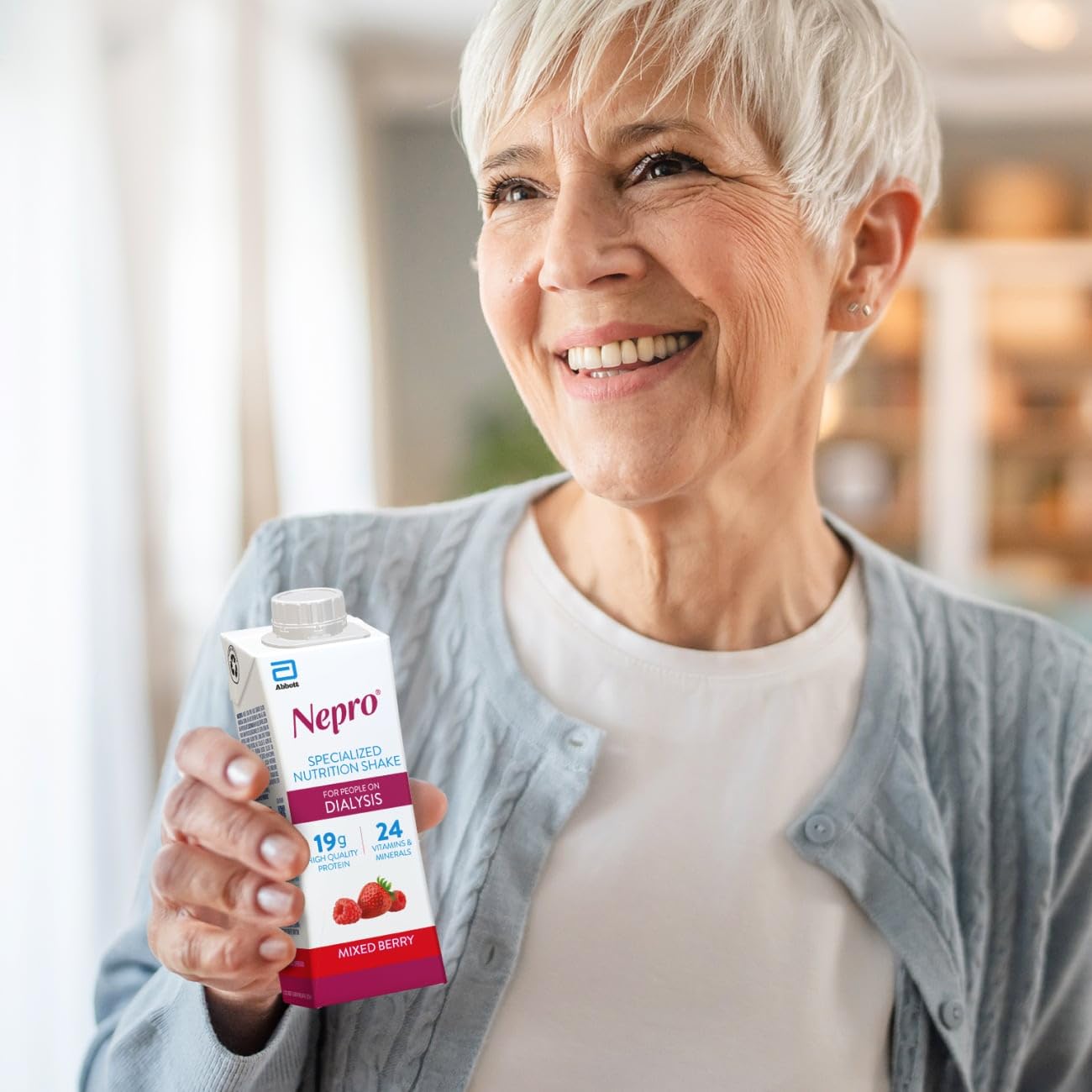 Nepro butter pecan glass pour for a creamy, nutrient-rich shake