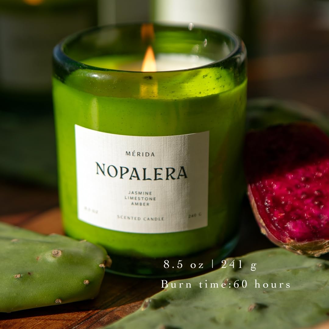 Nopalera Mérida Candle featuring amber and cedarwood for warm evenings