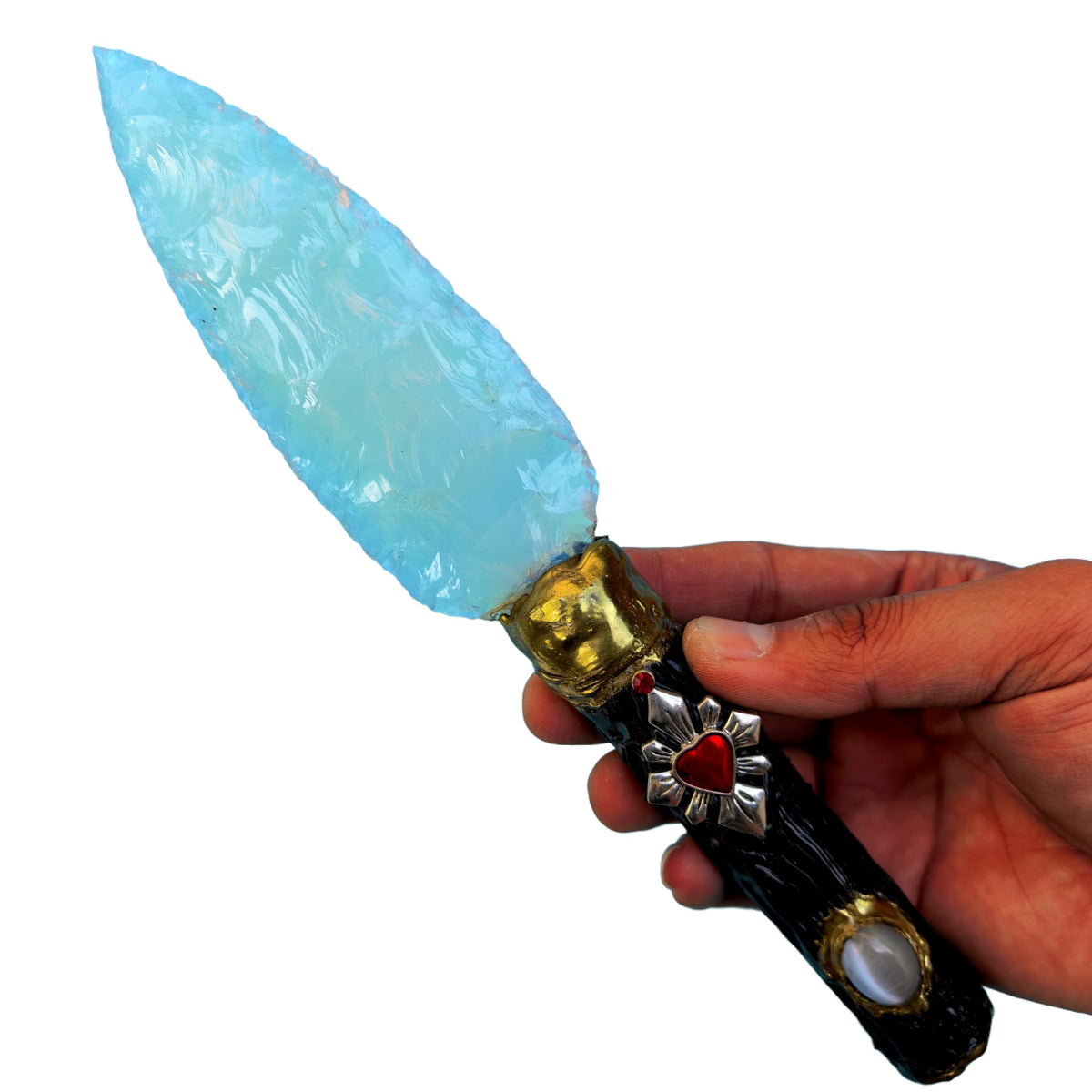 NsmjodStone crystal knife arrowhead highlights natural energy for meditation and display.