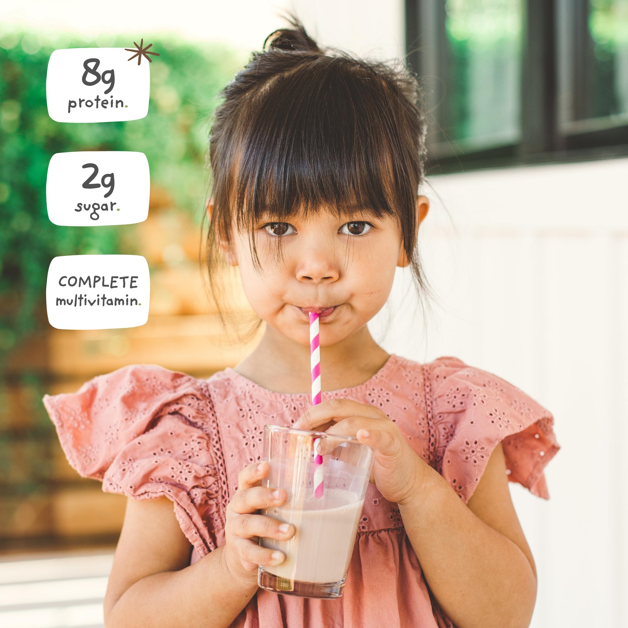 Prepared Nurished Mighty Milk shake in a glass with vanilla aroma.