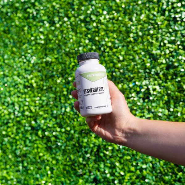 NutraBio Resveratrol label detail displaying 98% trans-resveratrol content