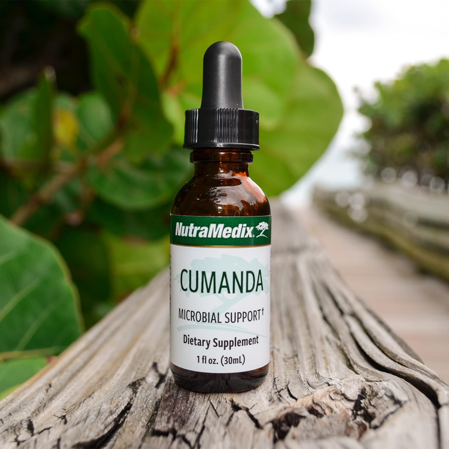 NutraMedix Cumanda bottle with Huacapurana bark icon.