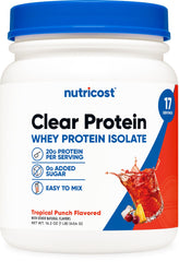 Nutricost Aislado de Suero Claro Tropical, vertido en vaso para una merienda ligera y refrescante.