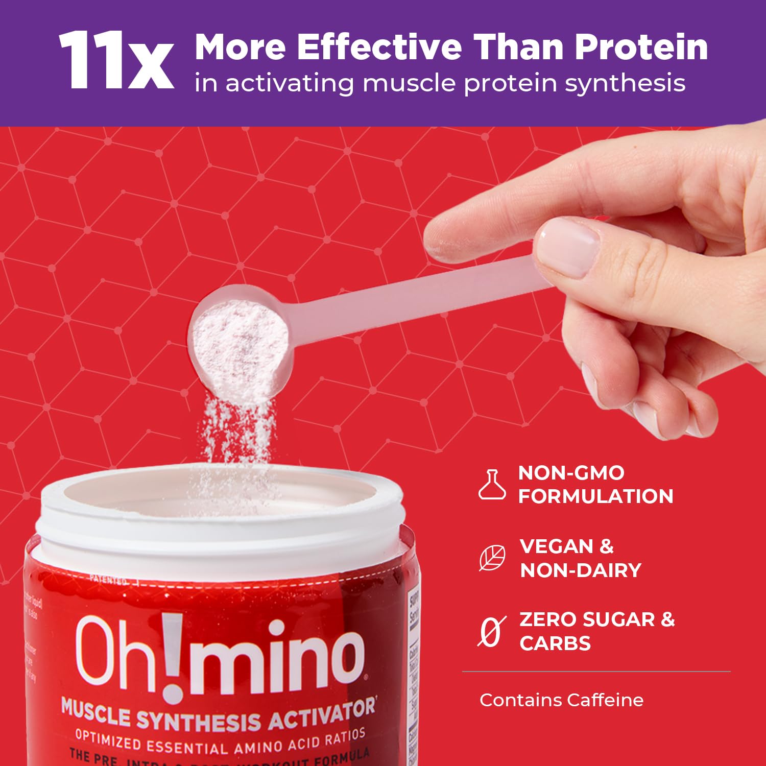 Oh!mino Berry Blast powder dissolving in water for hydration