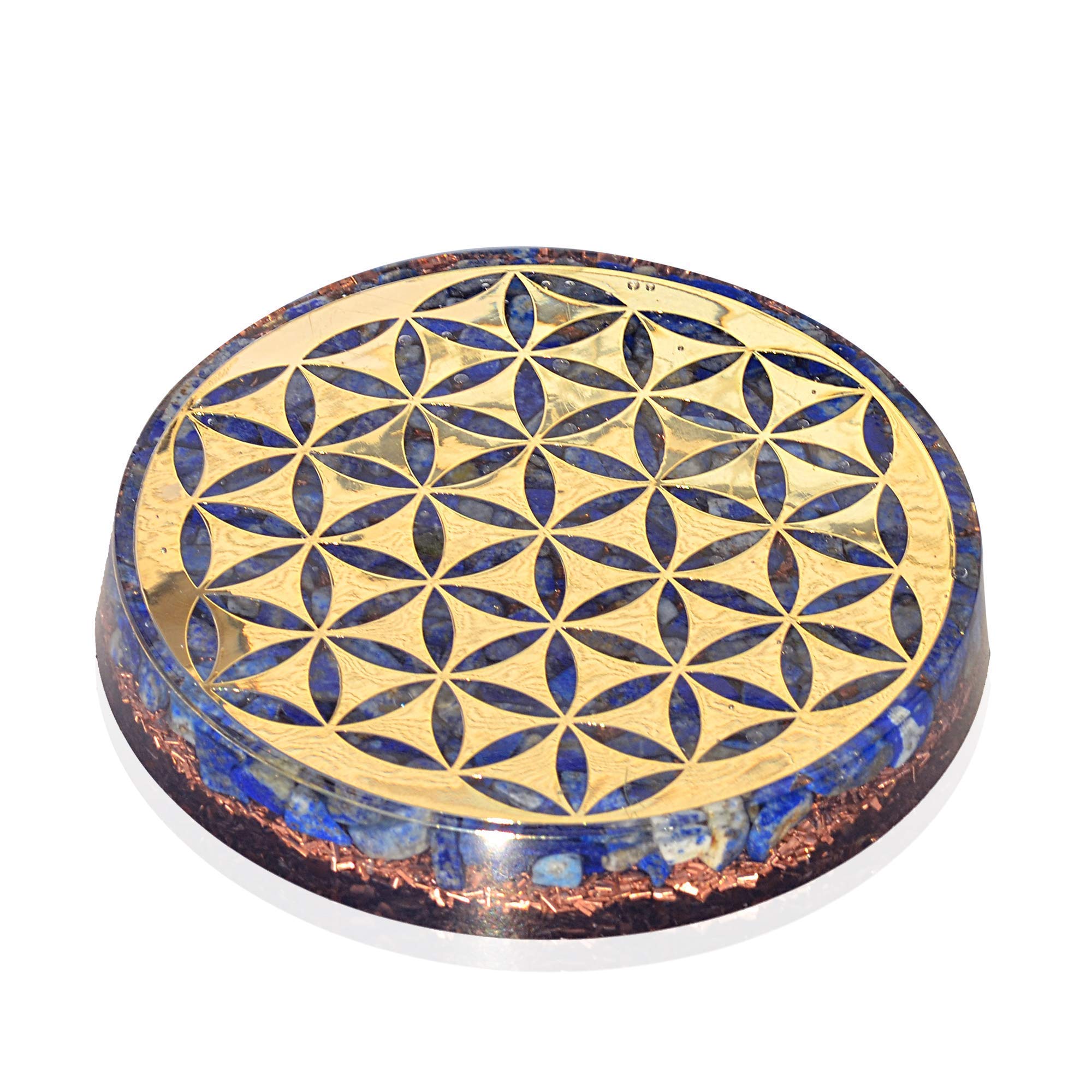 Orgonite Crystal water charging plate with Lapis Lazuli offers protective energy during meditation.