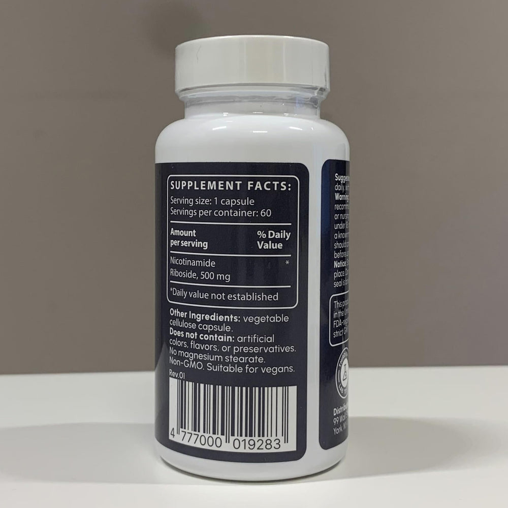 partiQlar NR capsule pour into hand: convenient daily use.