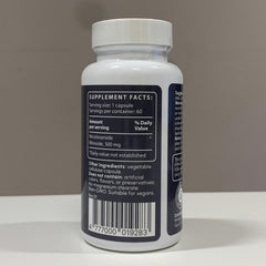 partiQlar NR capsule pour into hand: convenient daily use.