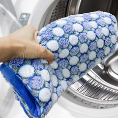 Pasonio blue control panel close-up emphasizes easy heat adjustments