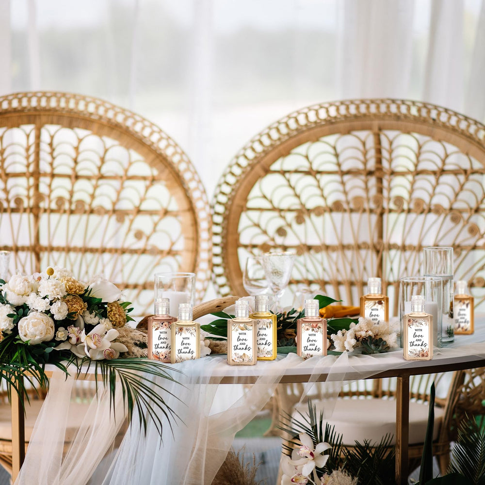 Piuaeue elegant wedding-themed design adds a refined decor touch to party favors