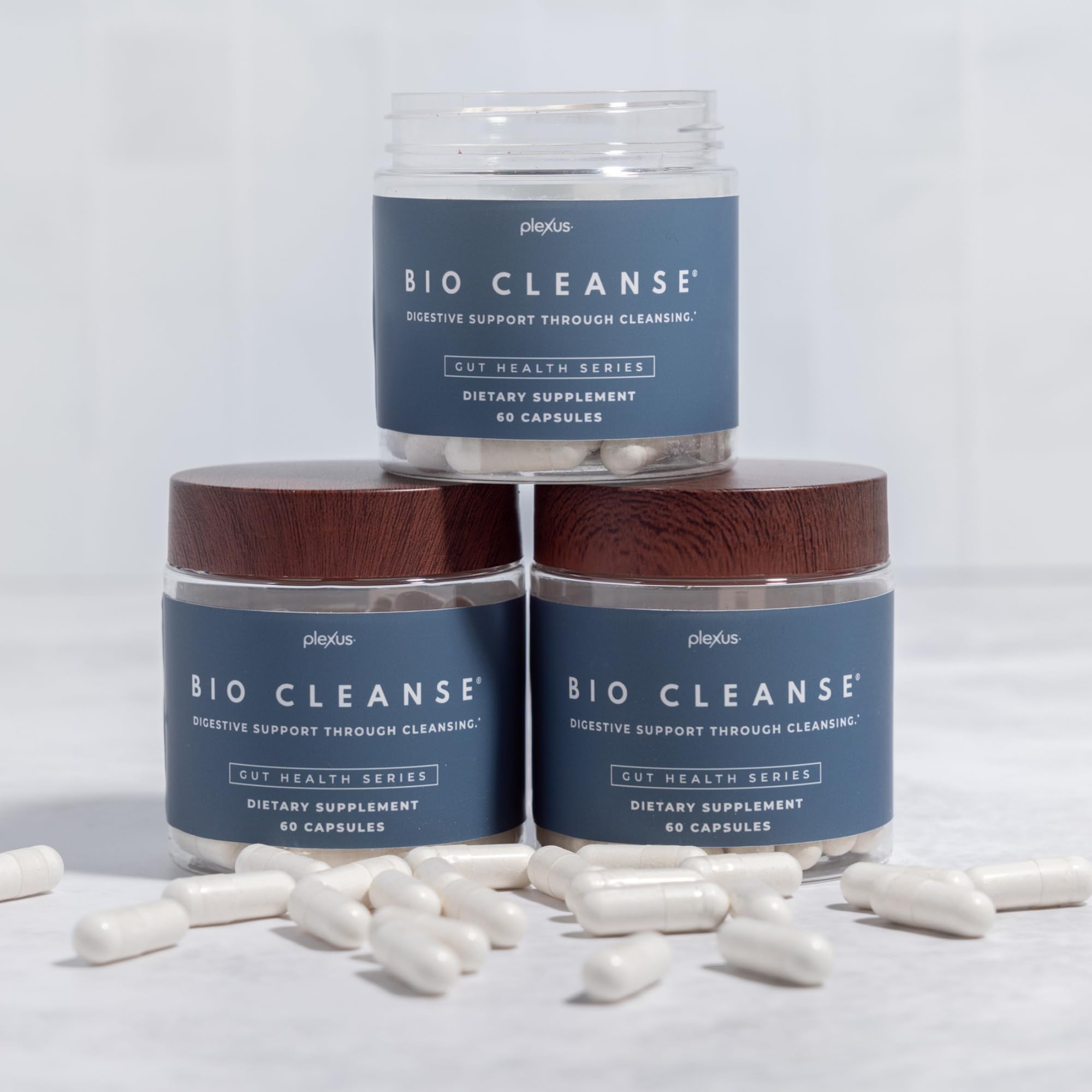 Plexus Bio Cleanse pour action showing easy consumption.