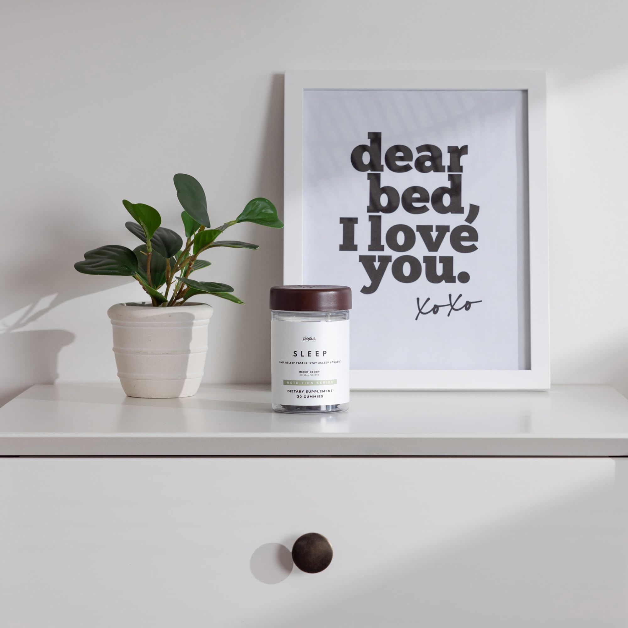 Plexus Sleep bottle label shows 5 mg melatonin per gummy