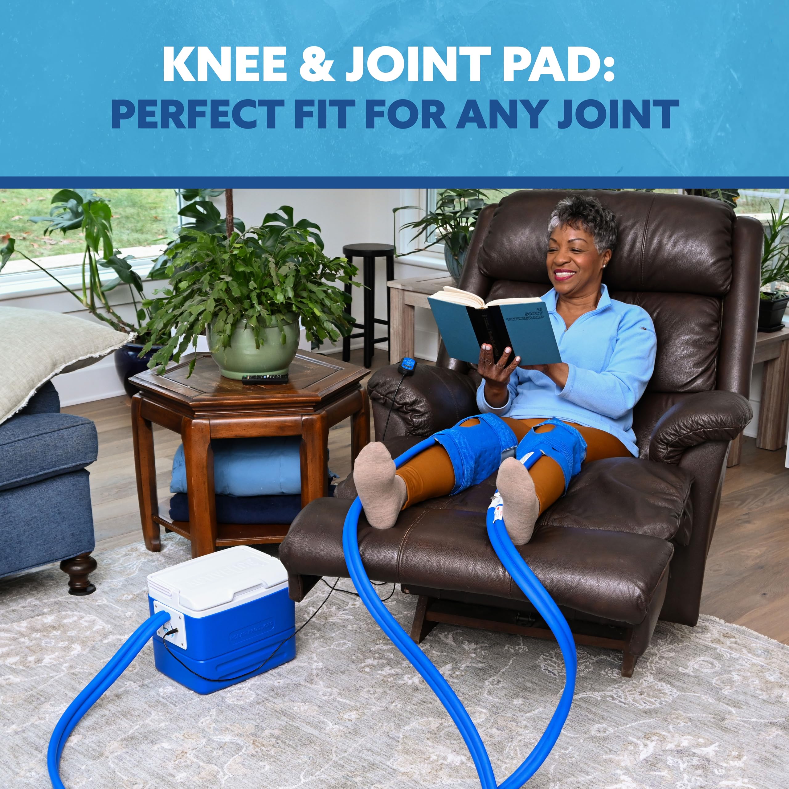 Polar Active Ice 3.0 knee pads closeup emphasizing ergonomic comfort and secure straps.