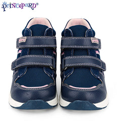 Princepard genuine leather and mesh upper provides skin friendly comfort for active days.