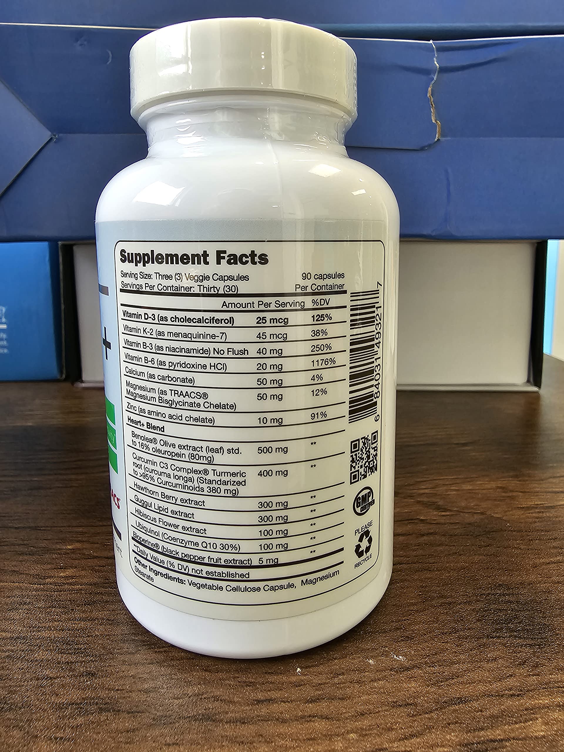 Project AD Heart+ bottle with water during workout