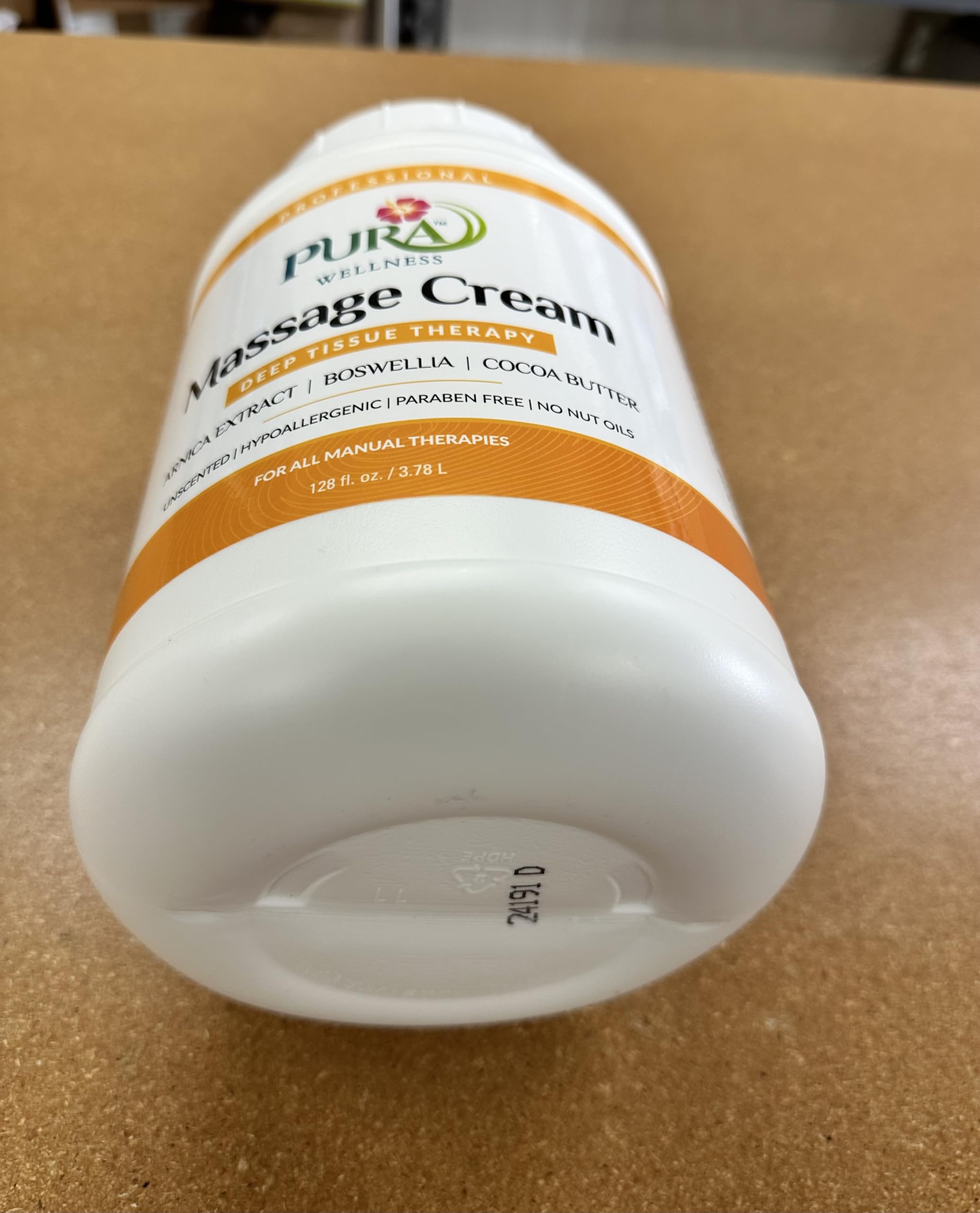 PURA 1st water-dispersible massage cream cleanly rinses away after sessions.