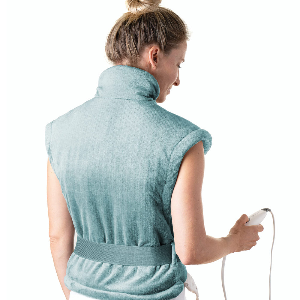 Pure Enrichment PureRelief XL wearable design covers neck and shoulders for versatile warmth
