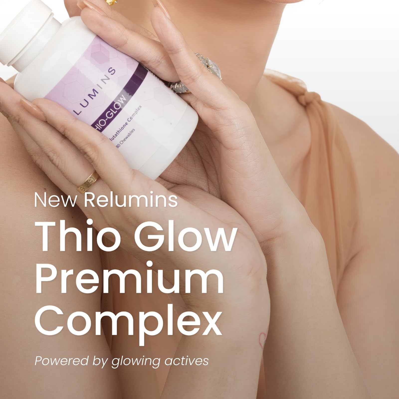Relumins Thio-Glow sublingual tablets dissolving quickly for fast absorption.
