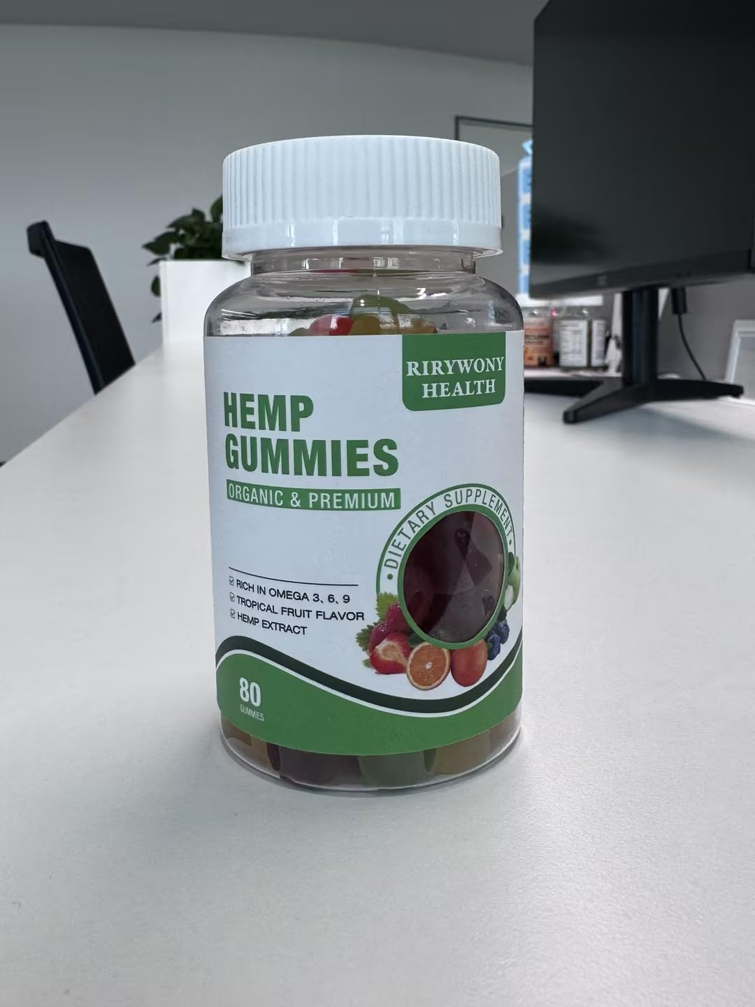 RiRywony Health Omega Gummies pack ideal for on-the-go snacking.