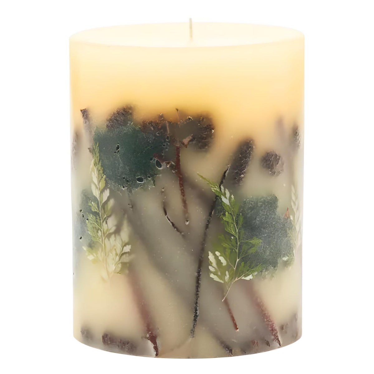Rosy Rings Forest Round Candle fills spaces with a woodsy scent for cozy ambiance.