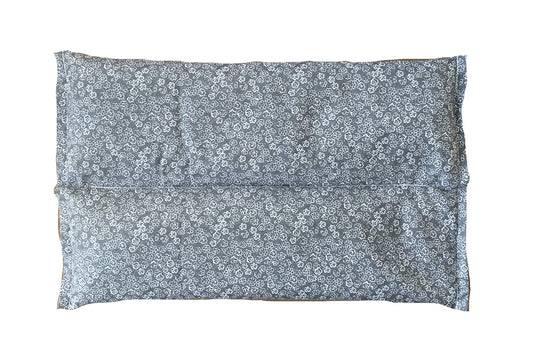 Sacksy Thyme microwavable heating pad front view showing compact, targeted warmth