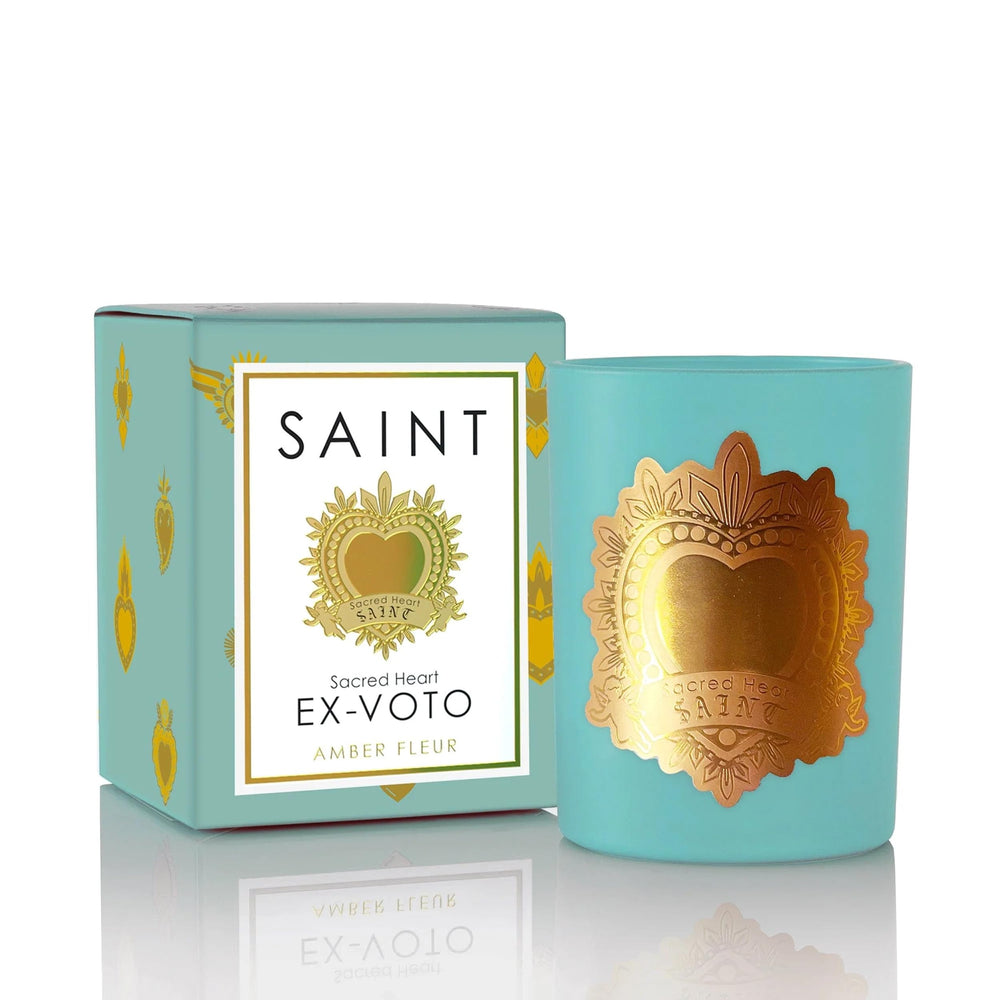 Saint Ex-Voto Sacred Heart candle in a blue jar ready for meditation.