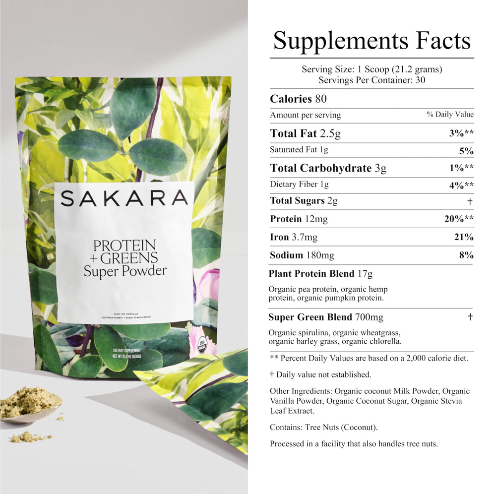 SAKARA vanilla flavor powder resting beside a blender.