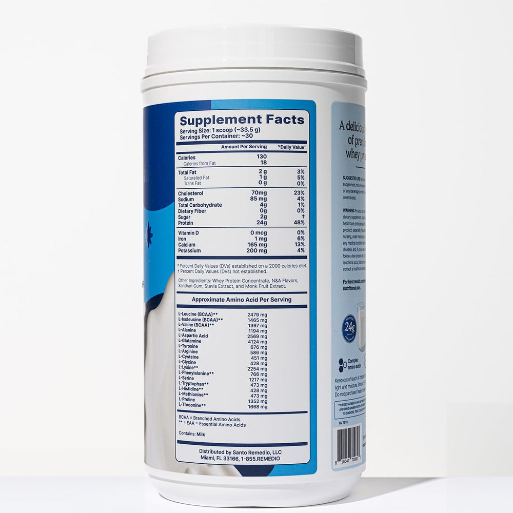 Santo Remedio Vanilla Whey Protein scoop enables quick protein boosts during the day.