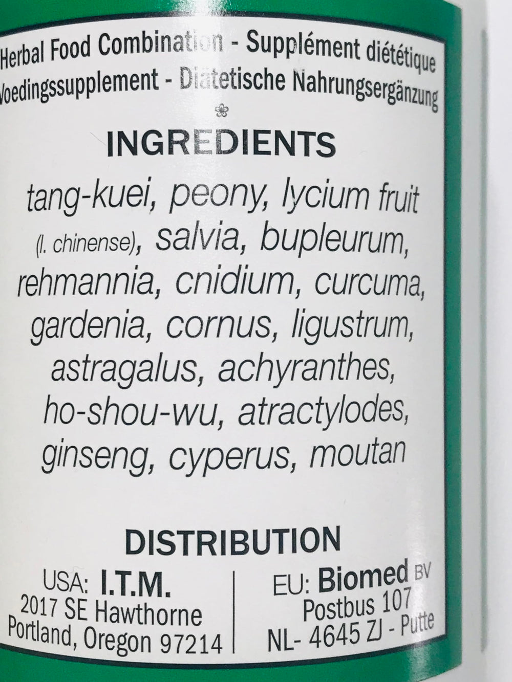 Seven Forests Tang-kuei 18 bottle pour demonstrates convenient daily use.