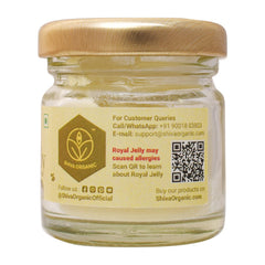 Shiva Organic Royal Jelly Powder packaging with minerals and vitamins icons.