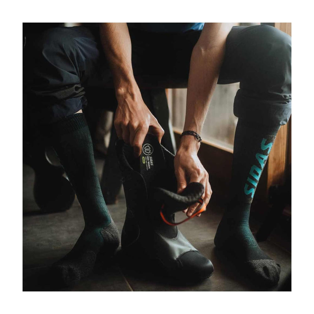 Sidas 3Feet Warm ski boot fit demonstrates precise shaping for natural, light-footed comfort.