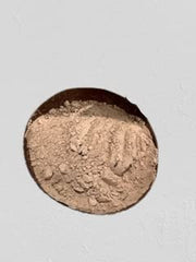 SINGHS traditional grind facilitates easy straining for smooth use.