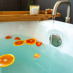 Slow North 30-hour burn provides long-lasting scent between candle changes.