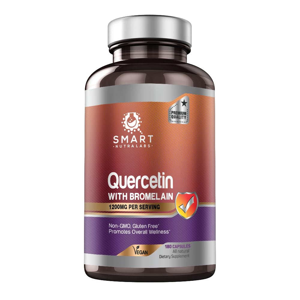 Quercetin with Bromelain capsules close-up highlights vegan capsules for clean daily use.