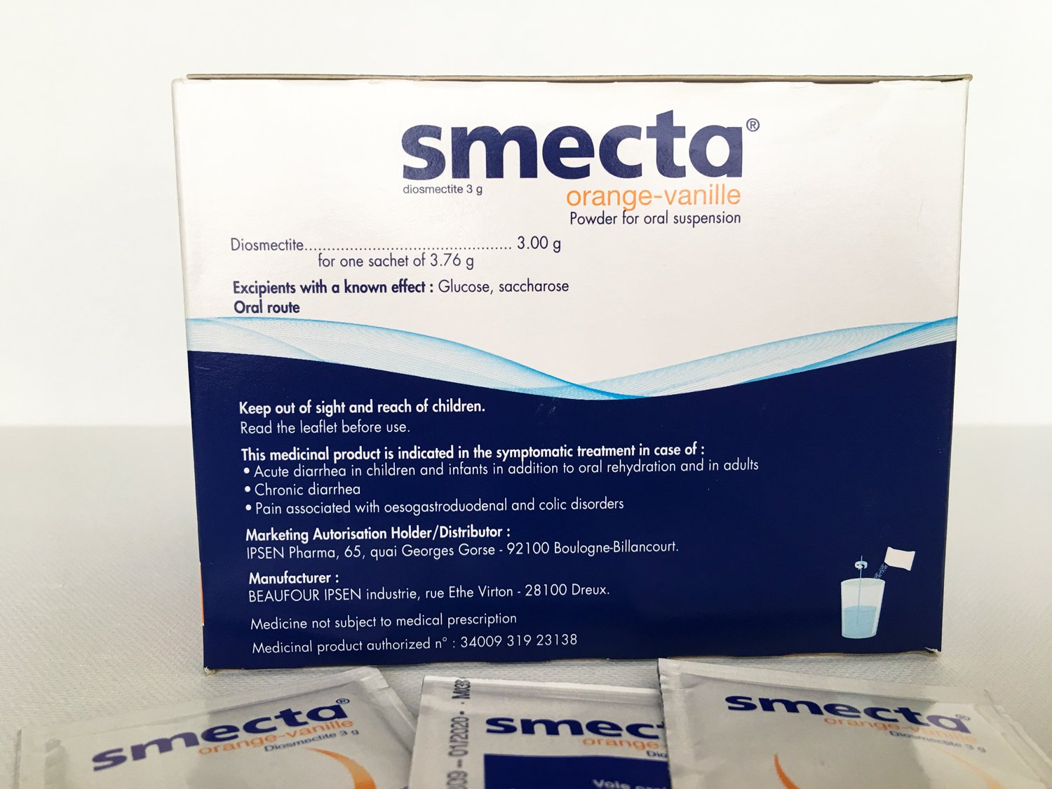 Close-up of Smecta IPSEN Original 3g sachets for digestive comfort