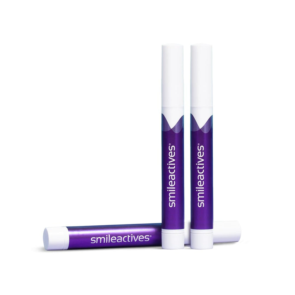 Smileactives Teeth Whitening Pen with precision brush-tip for targeted whitening