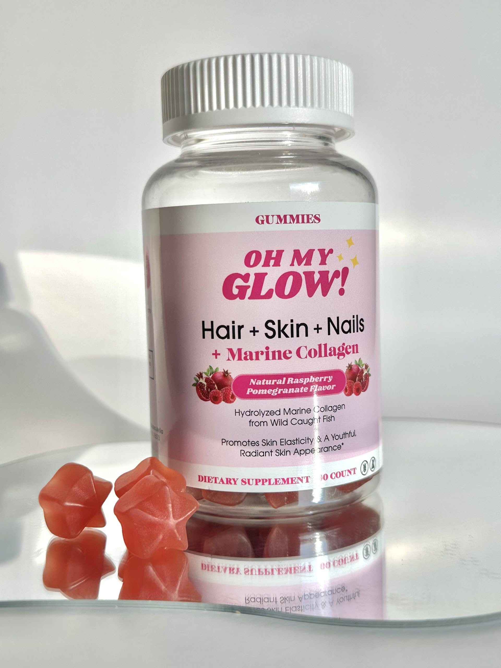 Snana Oh My Glow pouring gummies illustrating easy daily intake.