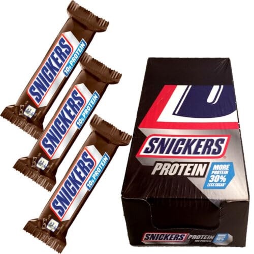 Snickers Protein Bar 47g closeup focusing on peanuts and chocolate, ideal post-workout snack.