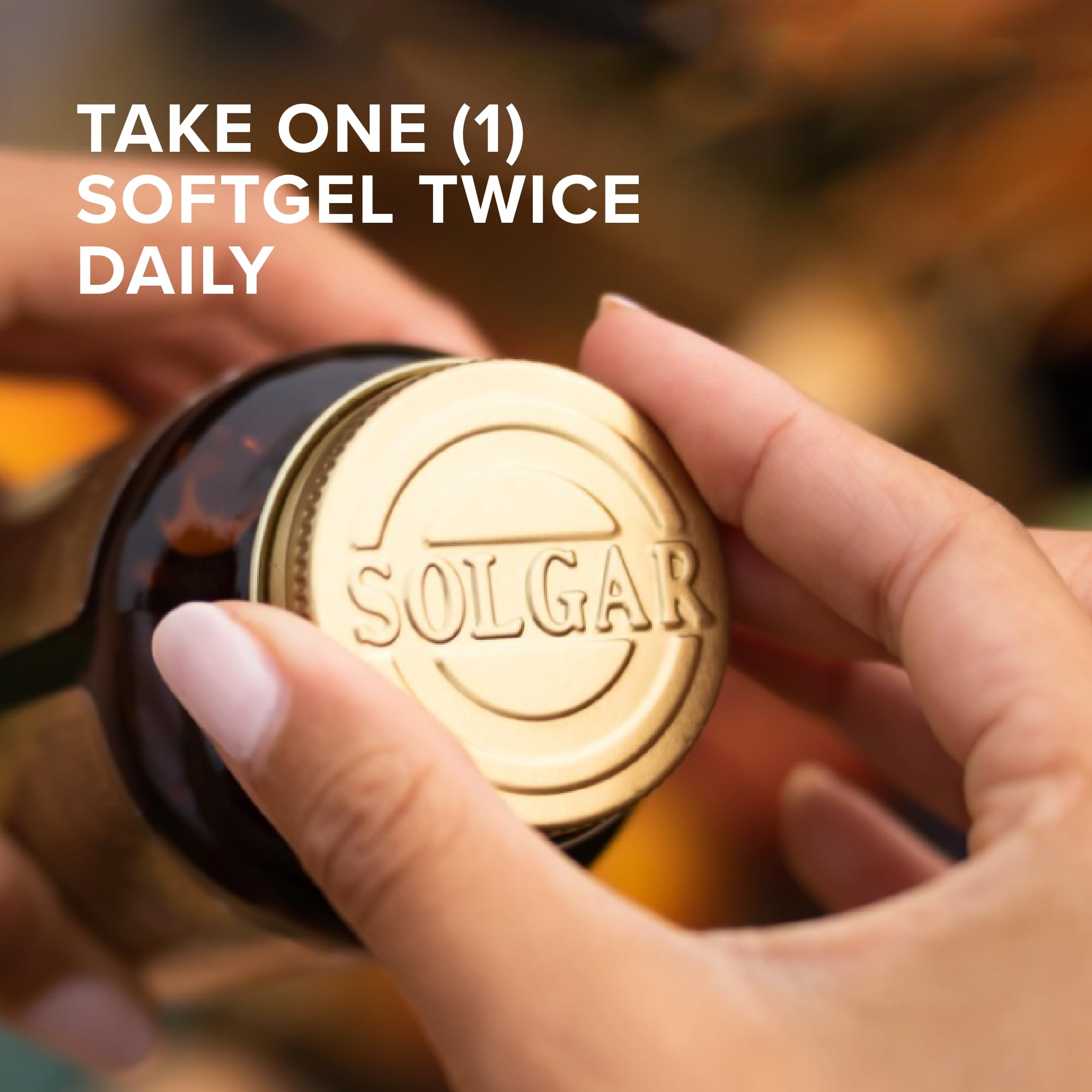 Solgar phosphatidylserine softgels pour demonstrates easy dosing for daily cognitive support.