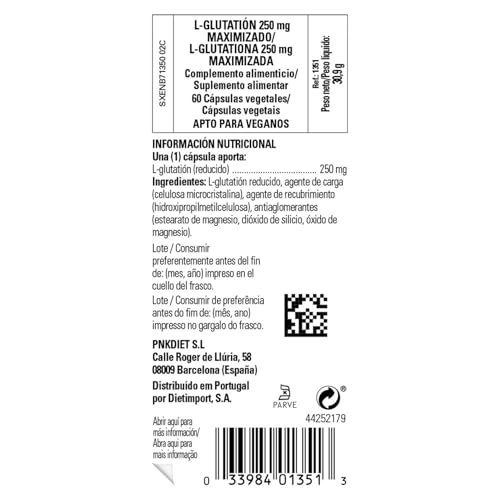 Solgar reduced L-glutathione 250 mg capsules inside bottle for daily use.