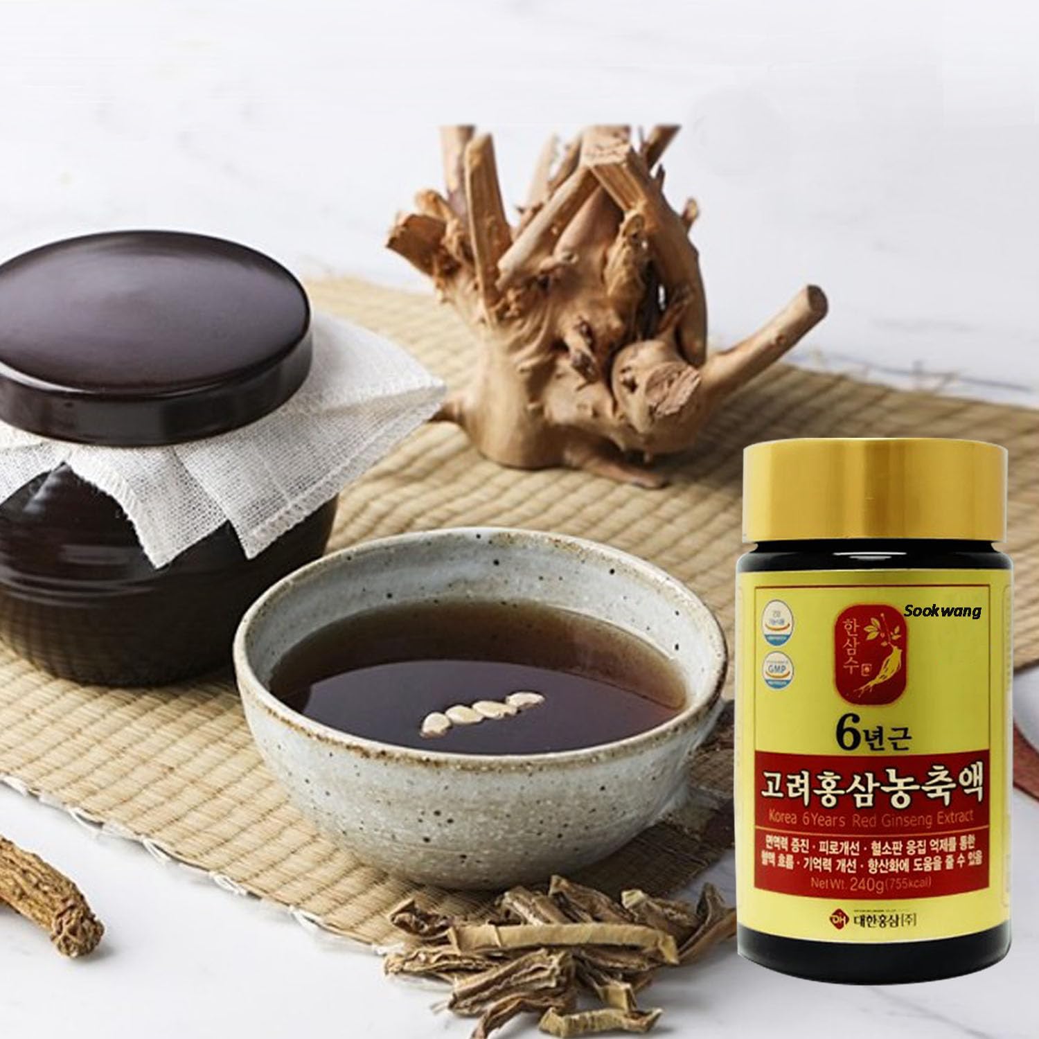 Family enjoying a cup made with Sookwang Red Ginseng for shared ritual.