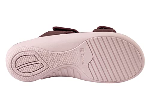 Spenco Kholo Nuevo strap area highlights secure, adjustable fit.