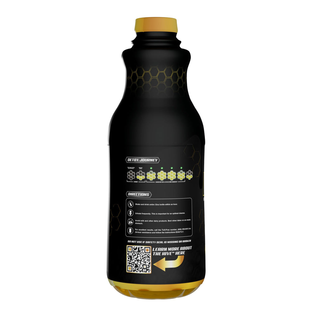 Stinger Detox Hive glass-and-bottle setup supports convenient serving rituals.