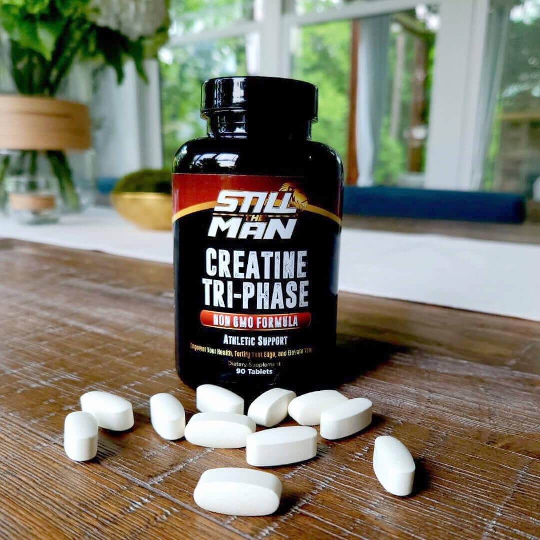 Super Premium Tri-Phase Creatine in store display highlights key benefits for athletes.