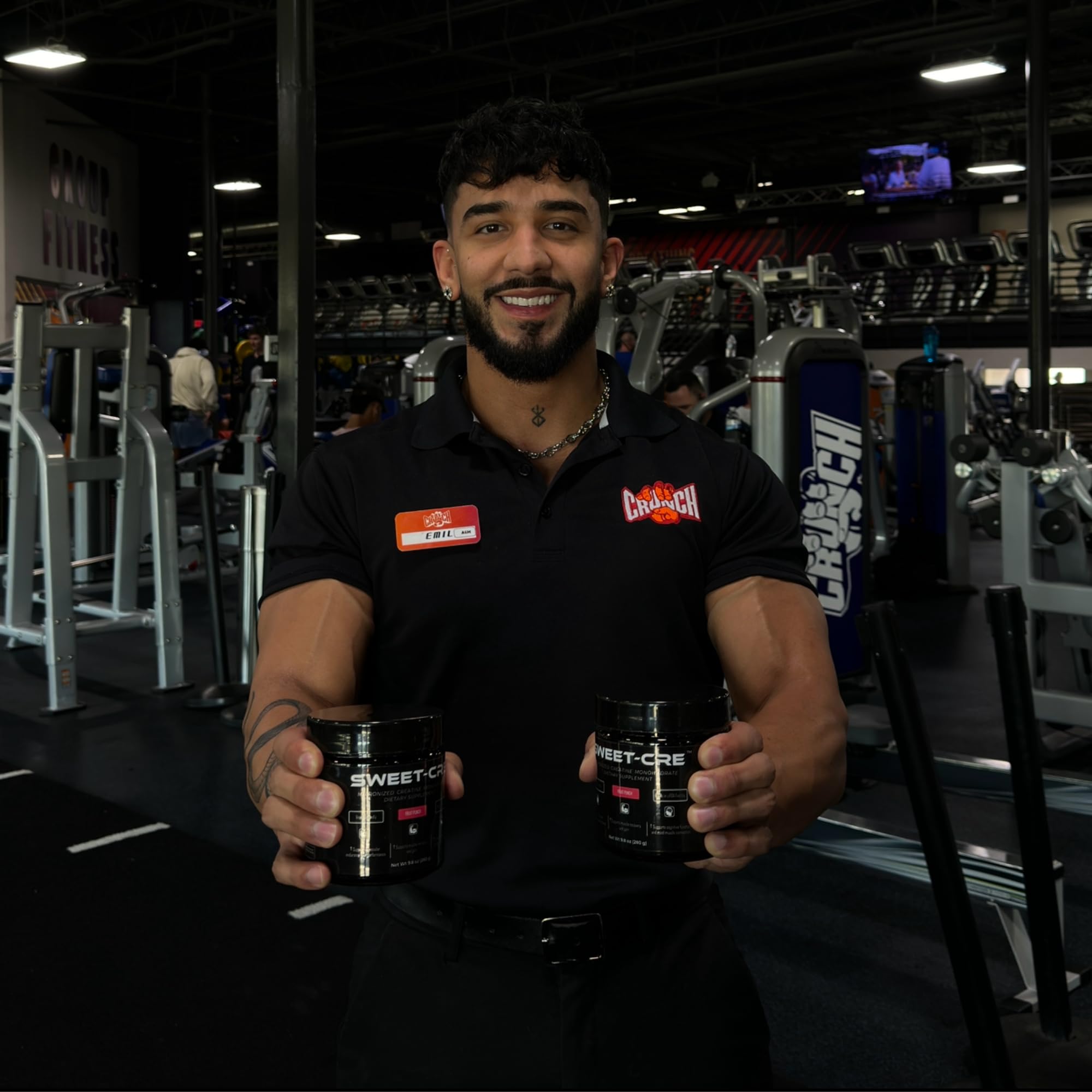 Daily shake setup with SweetCre creatine for training support.