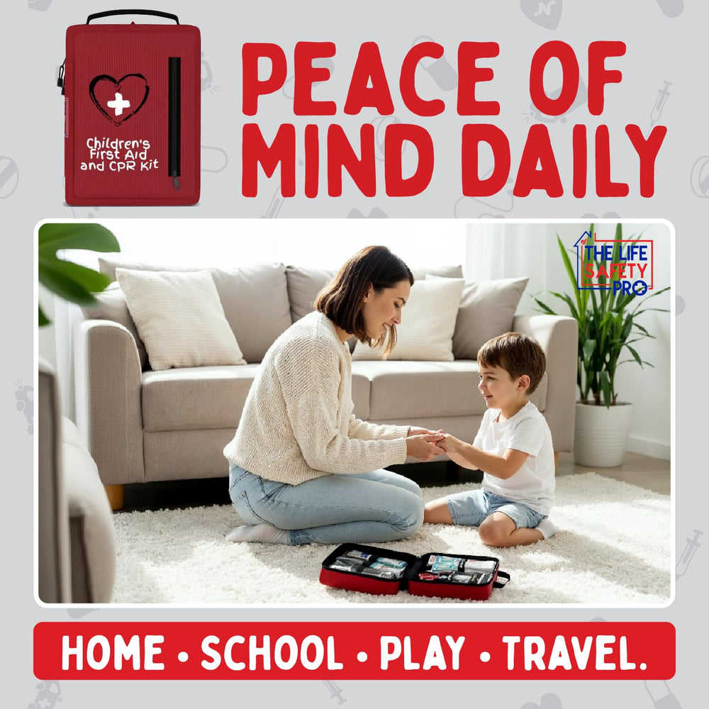 Integrated compartments store medicines and gear for easy organization in The Life Safety Pro kit.