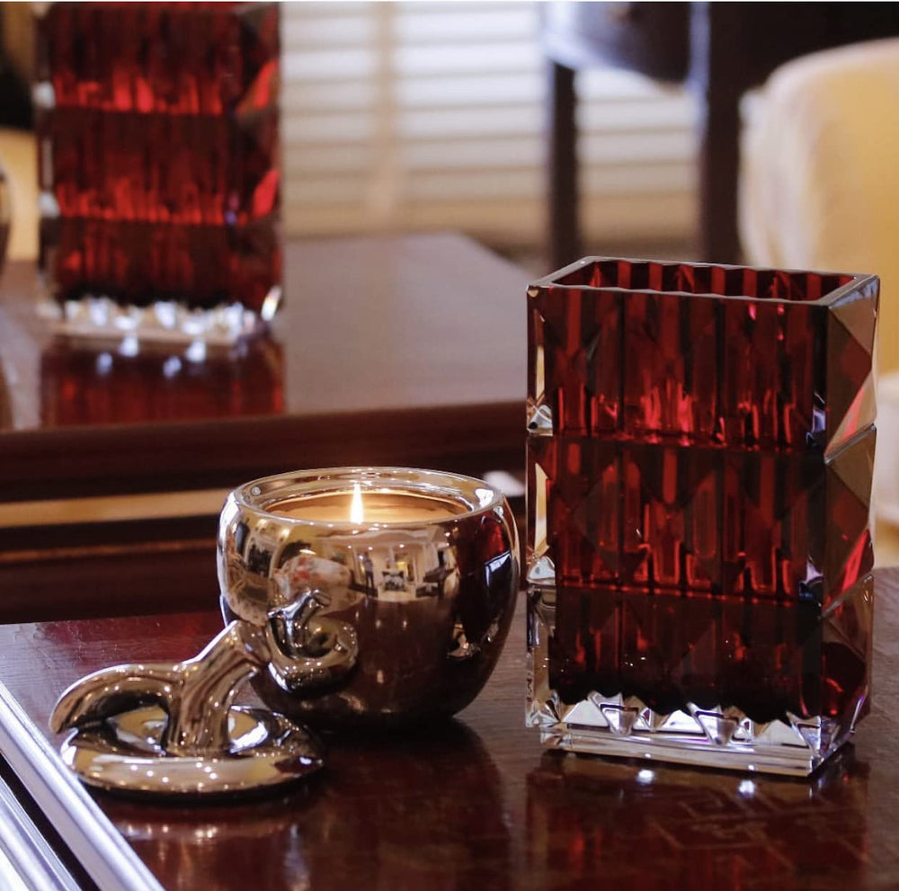 Thompson Ferrier 40oz jar candle offers long burn time for cozy evenings.