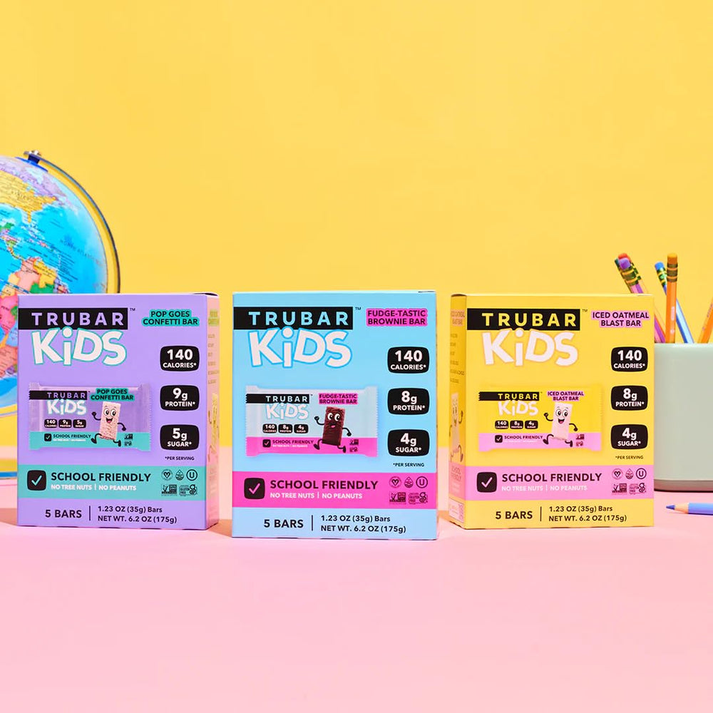 TRUBAR Kids Bars Iced Oatmeal Blast close-up, cozy oats and cinnamon, snack time choice